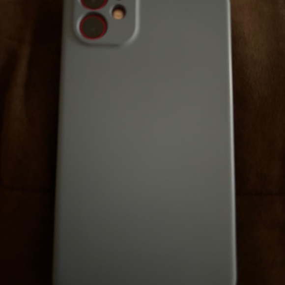 Apple iPhone 11 in perfect condition - Picture 7 of 9